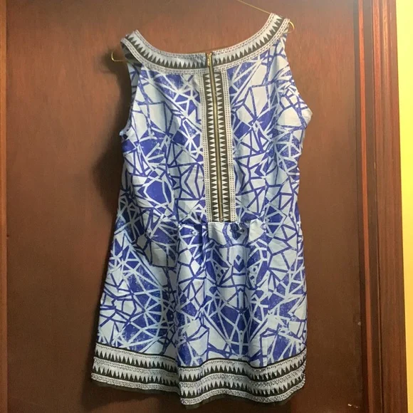 Top - Picture 4 of 5